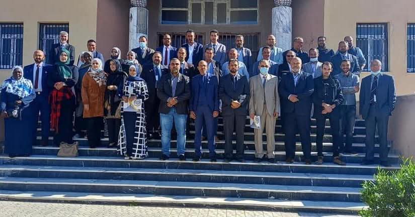 مشاركة د. حليمة أبوزيد، قسم القانون الجنائي ، في مؤتمر ريادة الأعمال جامعة  غريان