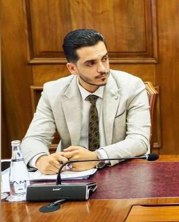 دور الرقابة الإدارية في تعزيز النزاهة وحماية المال العام في ظل التحول الرقمي" بقلم : الخريج مــحــمد خالـــد ابوالقاســم اجــــــديــع عضـــــــو هيـــــــــئة الرقــــــــابة الإداريـــــة.